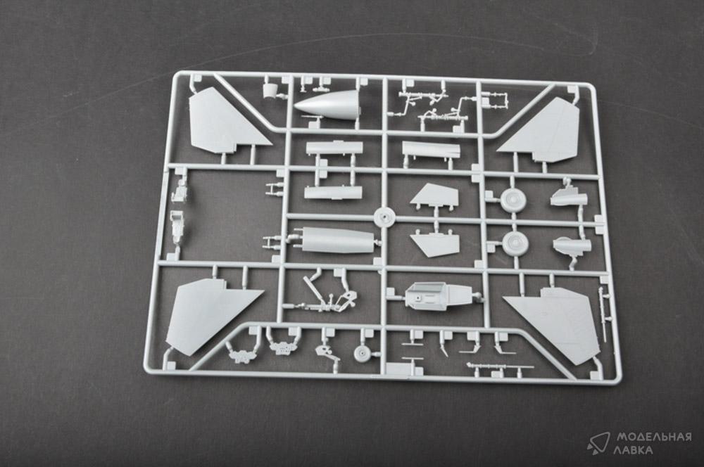 Сборная модель самолет СУ-30МКК (Flanker G) в масштабе 1:72 Trumpeter Сборная модель самолет СУ-30МКК (Flanker G) Trumpeter