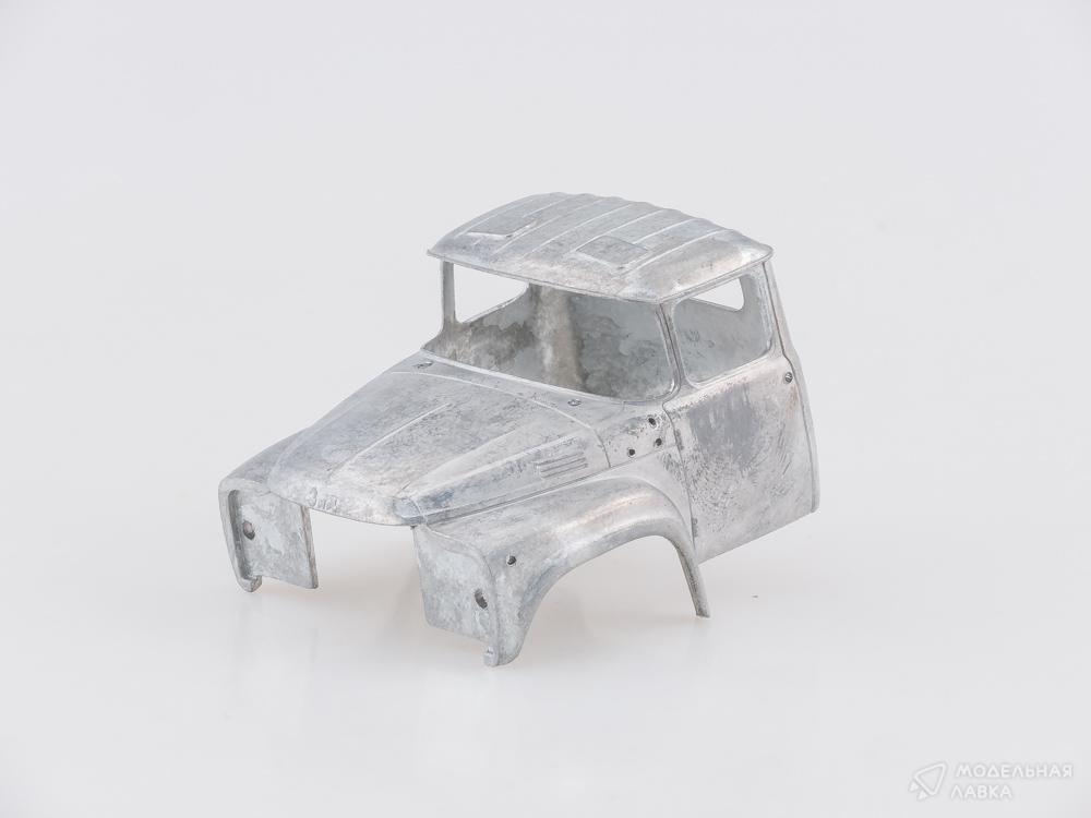 Сборная модель аэродромный пусковой агрегат АПА-50 (130) в масштабе 1:43 AVD Models Сборная модель аэродромный пусковой агрегат АПА-50 (130) AVD Models