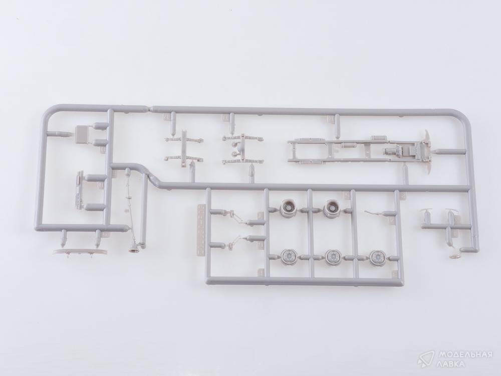 Сборная модель АМУР-531350 бортовой в масштабе 1:72 AVD Models Сборная модель АМУР-531350 бортовой AVD Models