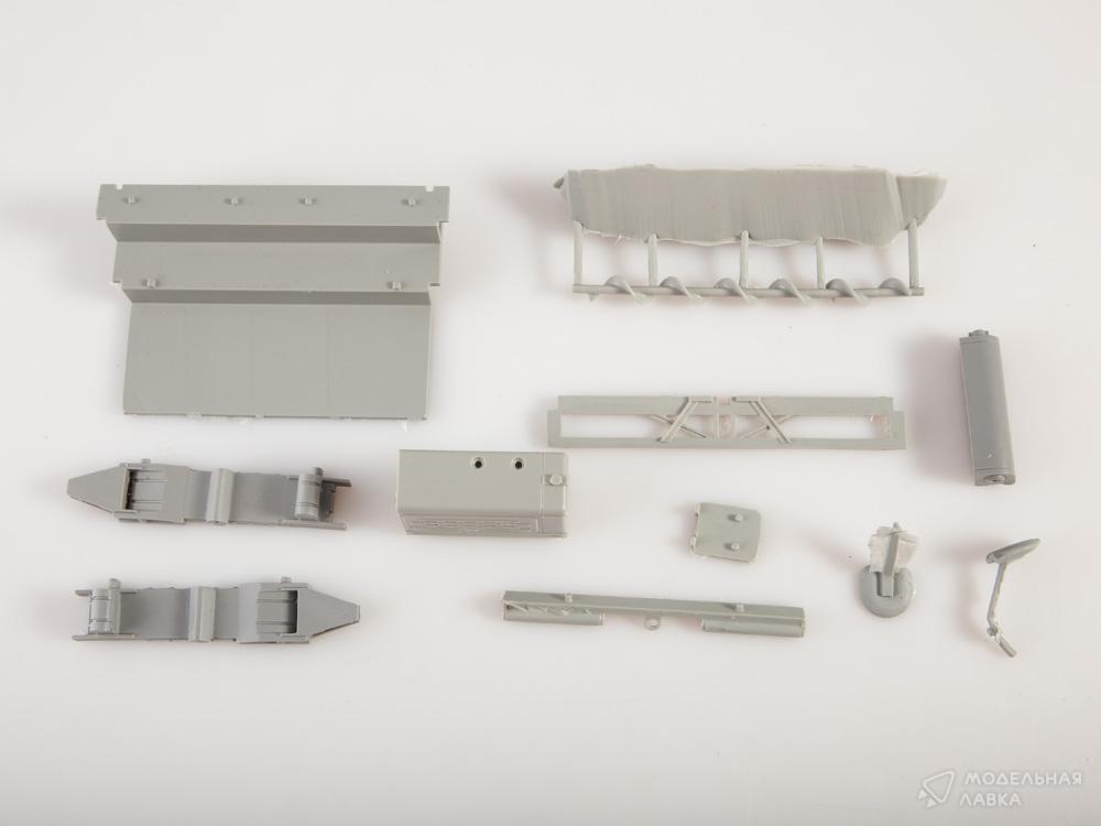 Сборная модель асфальтоукладчик Д-150 в масштабе 1:43 AVD Models Сборная модель асфальтоукладчик Д-150 AVD Models