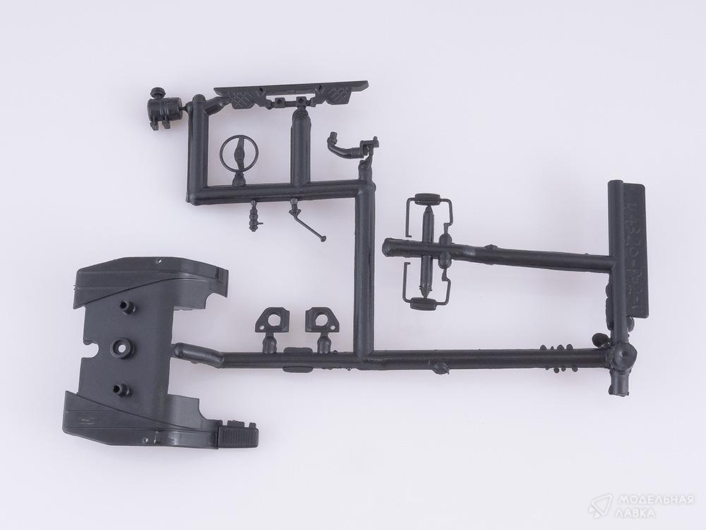 Сборная модель автокран КС-3574 (4320) в масштабе 1:43 AVD Models Сборная модель автокран КС-3574 (4320) AVD Models