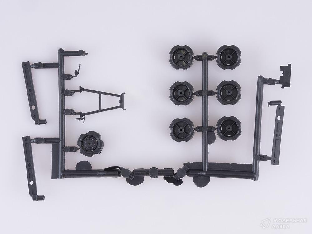 Сборная модель автокран КС-3574 (4320) в масштабе 1:43 AVD Models Сборная модель автокран КС-3574 (4320) AVD Models
