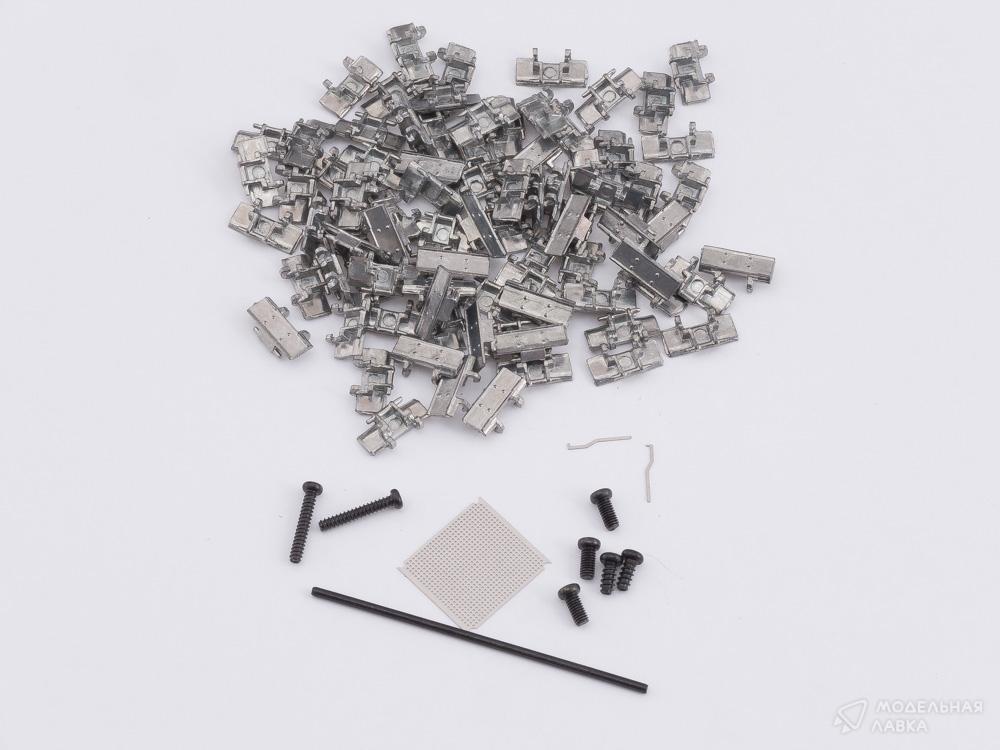 Сборная модель гусеничный трактор Т-100 в масштабе 1:43 AVD Models Сборная модель гусеничный трактор Т-100 AVD Models