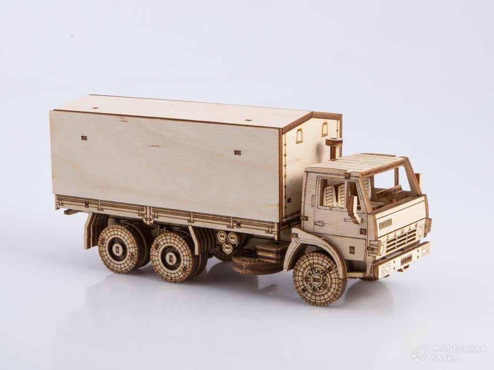 Сборная модель КАМАЗ-5320 бортовой с тентом Baumi Сборная модель КАМАЗ-5320 бортовой с тентом Baumi