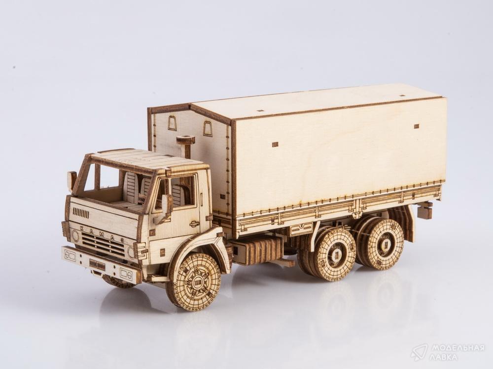 Сборная модель КАМАЗ-5320 бортовой с тентом Baumi Сборная модель КАМАЗ-5320 бортовой с тентом Baumi