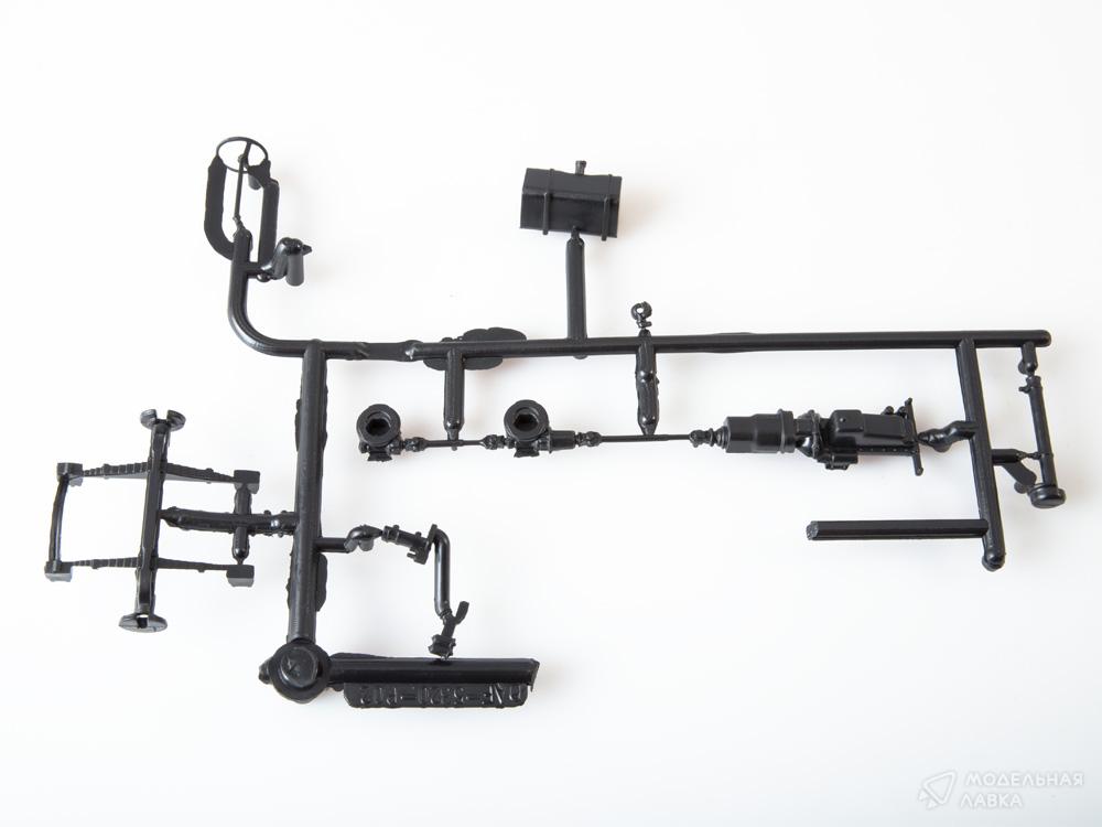 Сборная модель КАМАЗ-5320 с прицепом ГКБ-8350 в масштабе 1:43 AVD Models Сборная модель КАМАЗ-5320 с прицепом ГКБ-8350 AVD Models