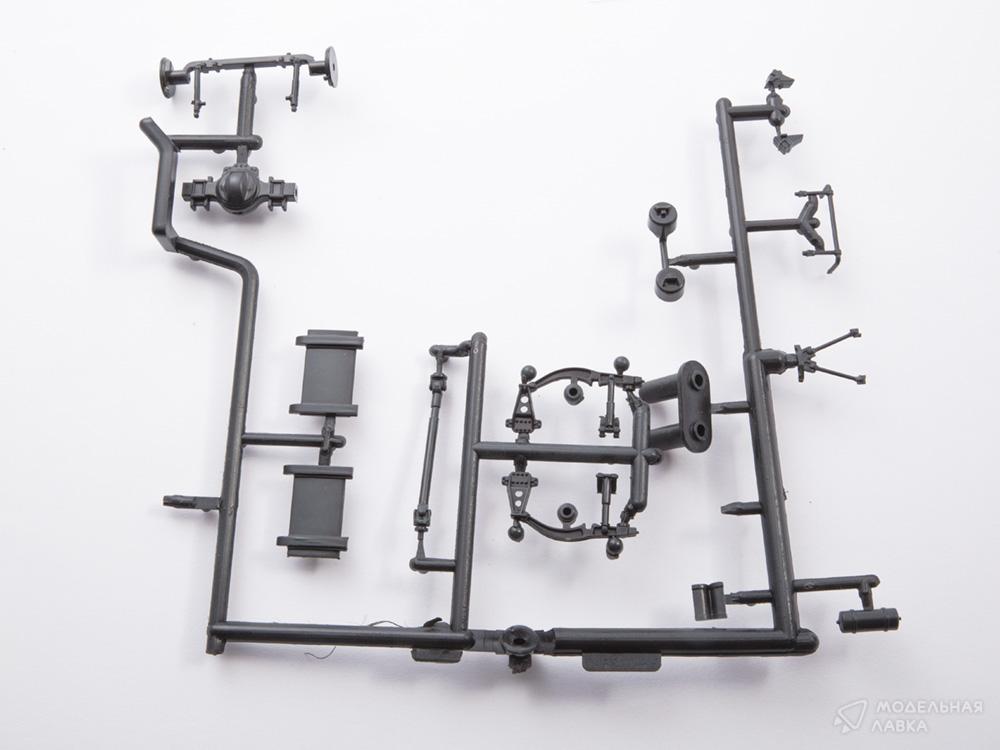 Сборная модель КАМАЗ-5490 с полуприцепом НЕФАЗ-93341 в масштабе 1:43 AVD Models Сборная модель КАМАЗ-5490 с полуприцепом НЕФАЗ-93341 AVD Models