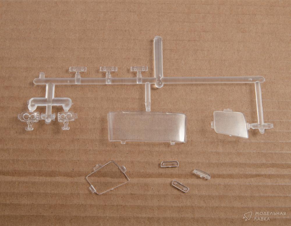 Сборная модель КАМАЗ-5490 с полуприцепом НЕФАЗ-93341 в масштабе 1:43 AVD Models Сборная модель КАМАЗ-5490 с полуприцепом НЕФАЗ-93341 AVD Models