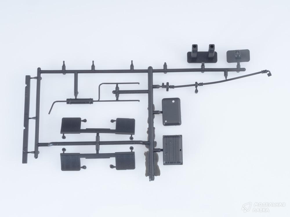 Сборная модель контейнерный мусоровоз КО-450 (4333) в масштабе 1:43 AVD Models Сборная модель контейнерный мусоровоз КО-450 (4333) AVD Models