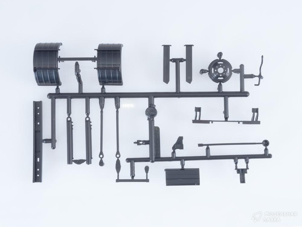 Сборная модель контейнерный мусоровоз КО-450 (4333) в масштабе 1:43 AVD Models Сборная модель контейнерный мусоровоз КО-450 (4333) AVD Models