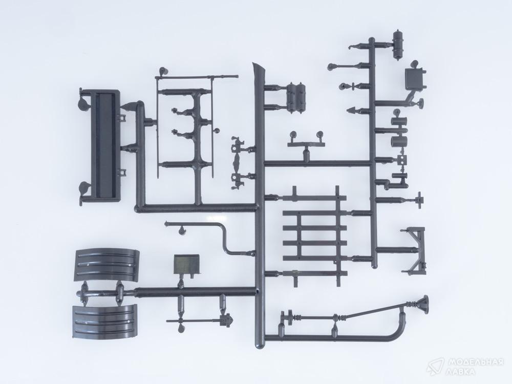 Сборная модель контейнерный мусоровоз КО-450 (4333) в масштабе 1:43 AVD Models Сборная модель контейнерный мусоровоз КО-450 (4333) AVD Models