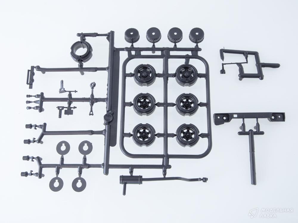 Сборная модель КРАЗ-260 бортовой (поздний) в масштабе 1:43 AVD Models Сборная модель КРАЗ-260 бортовой (поздний) AVD Models
