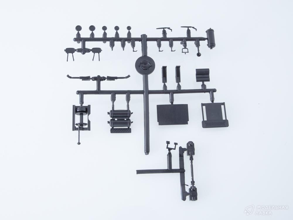 Сборная модель КРАЗ-260 бортовой (поздний) в масштабе 1:43 AVD Models Сборная модель КРАЗ-260 бортовой (поздний) AVD Models
