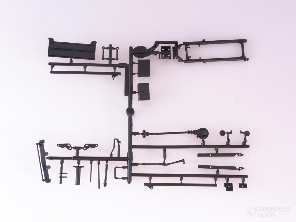 Сборная модель МАЗ-205 самосвал в масштабе 1:43 AVD Models Сборная модель МАЗ-205 самосвал AVD Models
