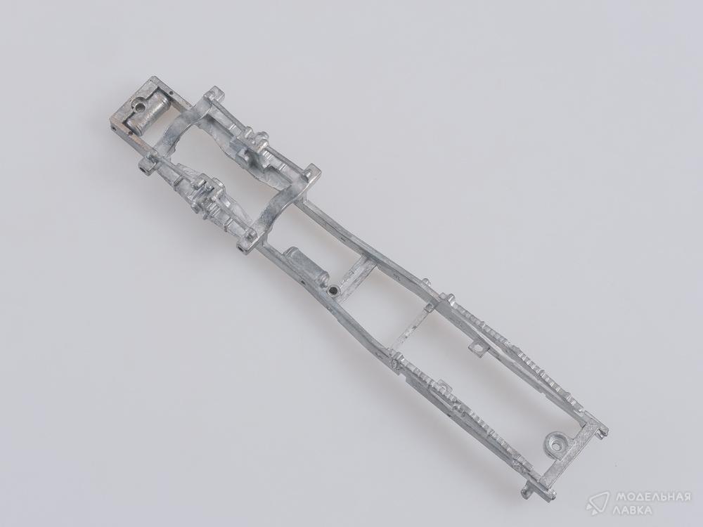 Сборная модель МАЗ-6422 ранний в масштабе 1:43 AVD Models Сборная модель МАЗ-6422 ранний AVD Models