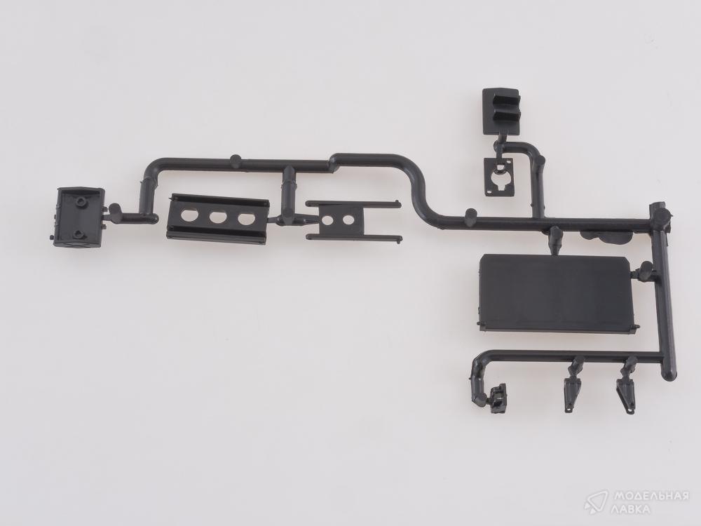 Сборная модель полуприцеп МАЗ-9506-20 в масштабе 1:43 AVD Models Сборная модель полуприцеп МАЗ-9506-20 AVD Models