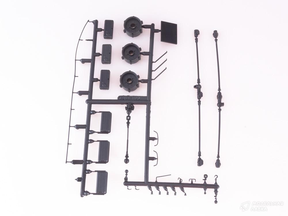 Сборная модель вездеход ЗИЛ-Э167 в масштабе 1:43 AVD Models Сборная модель вездеход ЗИЛ-Э167 AVD Models