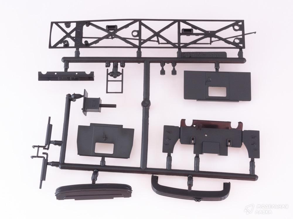 Сборная модель вездеход ЗИЛ-Э167 в масштабе 1:43 AVD Models Сборная модель вездеход ЗИЛ-Э167 AVD Models