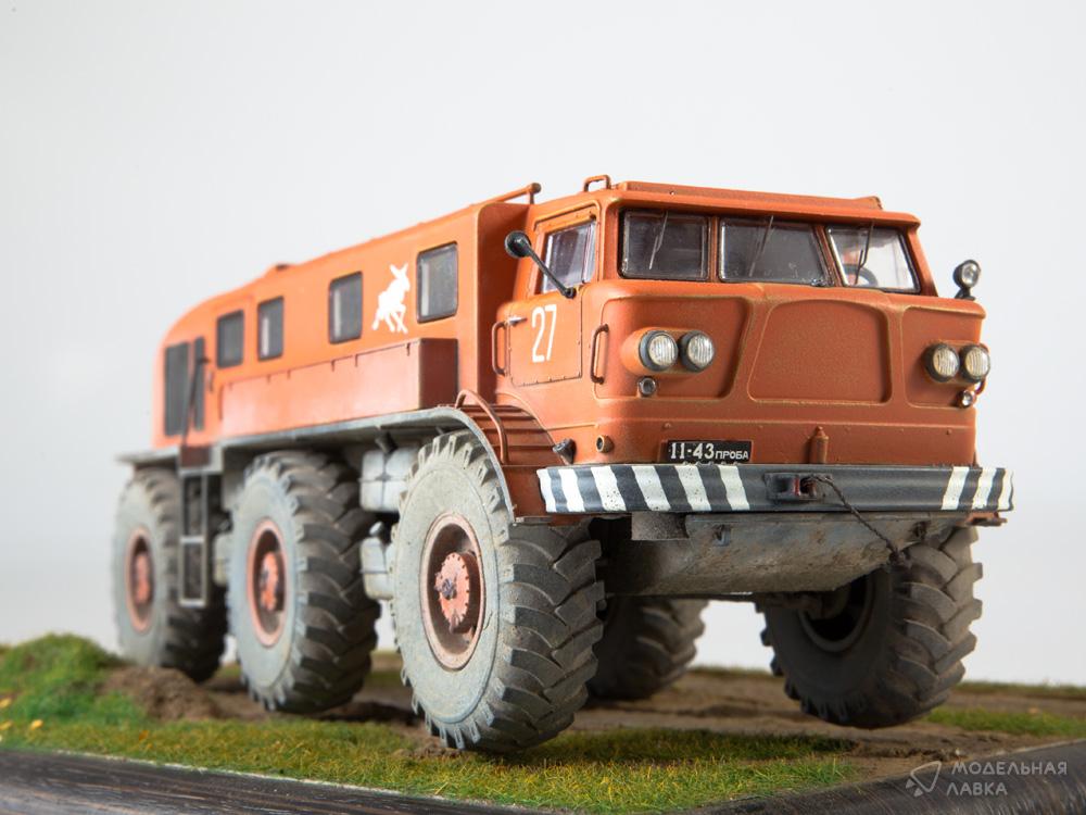 Сборная модель вездеход ЗИЛ-Э167 в масштабе 1:43 AVD Models Сборная модель вездеход ЗИЛ-Э167 AVD Models
