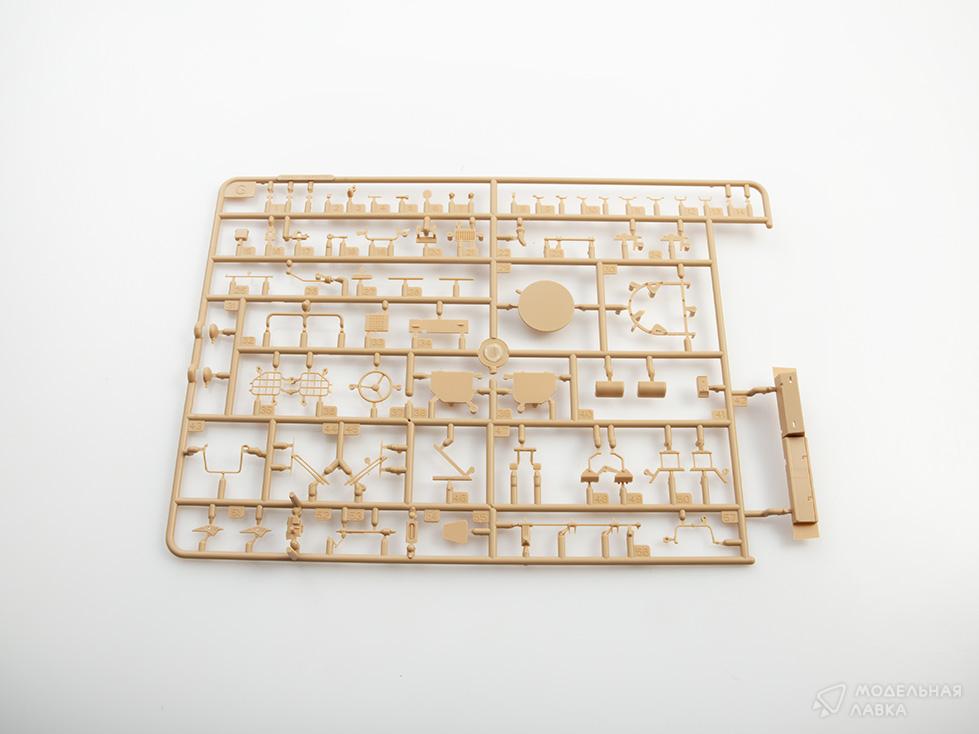 Сборная модель шведская система залпового огня LKW 7t mil gl LARS2 в масштабе 1:35 Hobby Boss Сборная модель шведская система залпового огня LKW 7t mil gl LARS2 Hobby Boss