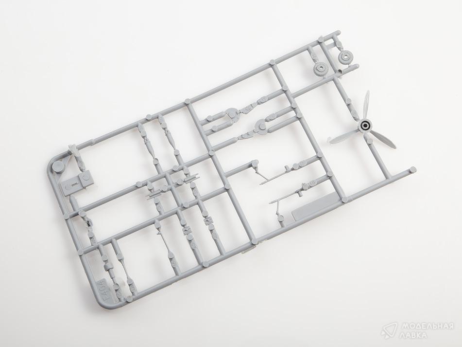 Сборная модель советский истребитель Лавочкин Ла-7 в масштабе 1:72 ARK Models Сборная модель советский истребитель Лавочкин Ла-7 ARK Models