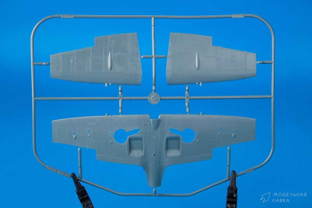 Сборная модель Spitfire LF Mk.IXc Weekend edition в масштабе 1:48 Eduard Сборная модель Spitfire LF Mk.IXc Weekend edition Eduard