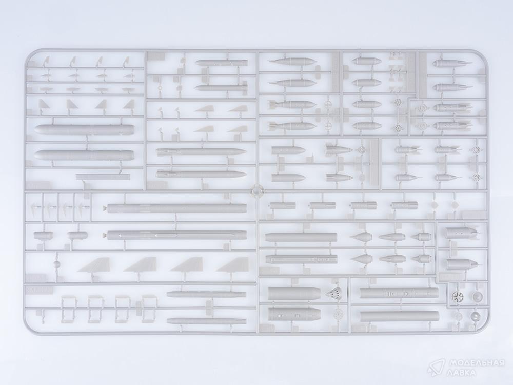 Сборная модель Sukhoi Su-22 M3/M4 в масштабе 1:48 Kitty Hawk Сборная модель Sukhoi Su-22 M3/M4 Kitty Hawk