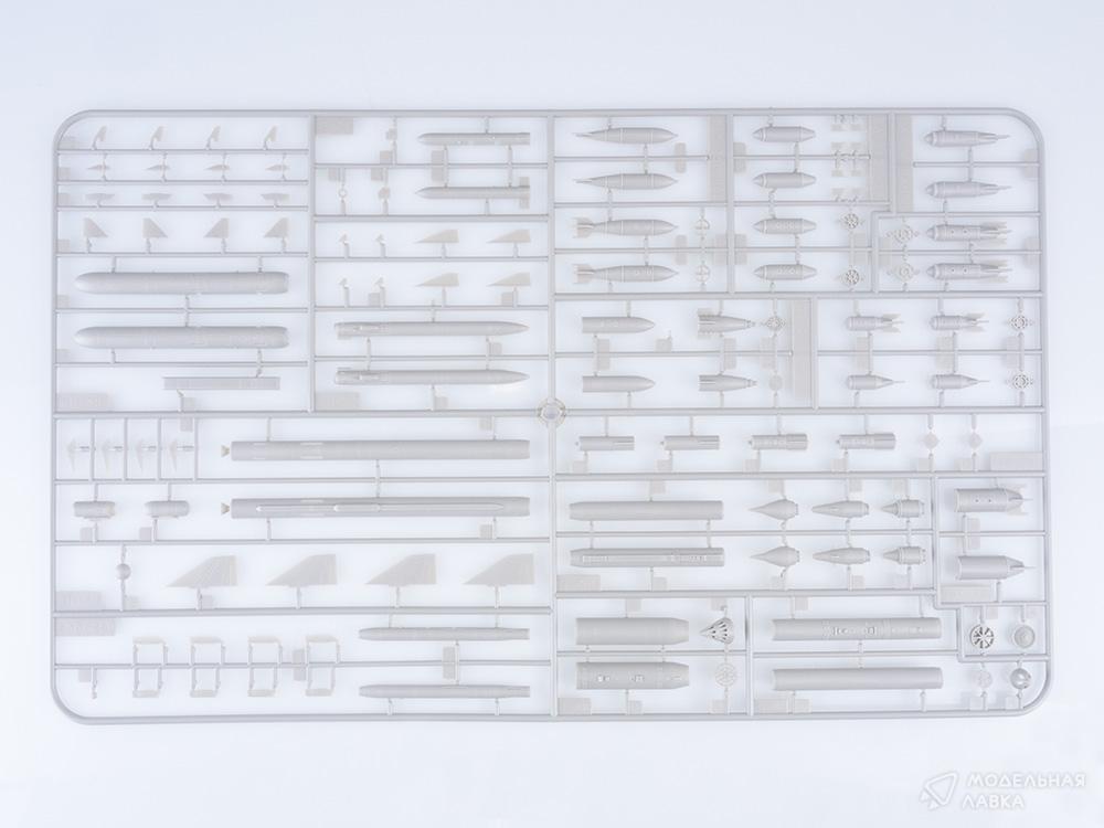 Сборная модель Sukhoi Su-22 M3/M4 в масштабе 1:48 Kitty Hawk Сборная модель Sukhoi Su-22 M3/M4 Kitty Hawk