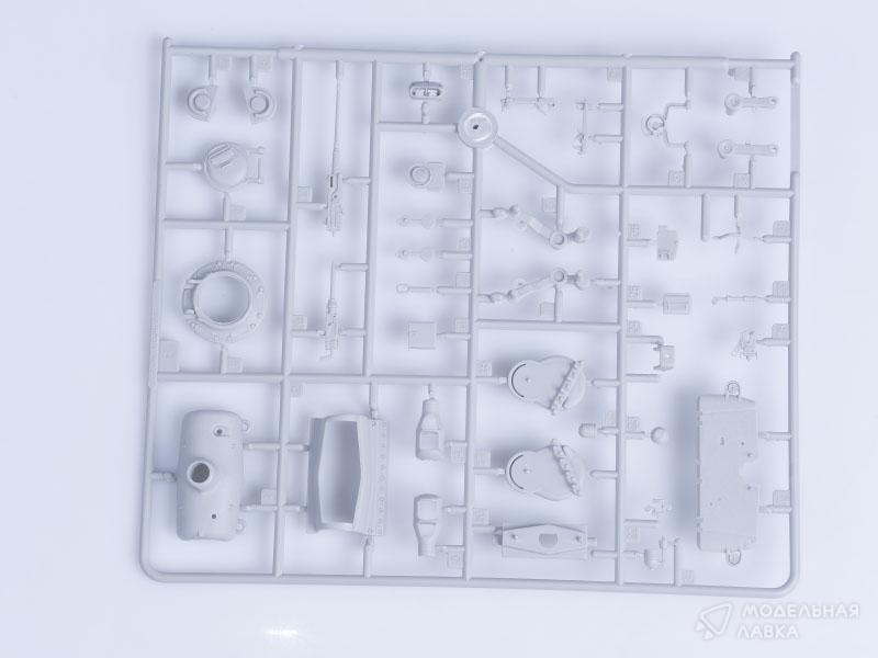 Сборная модель танк M26 Pershing Heavy Tank в масштабе 1:35 Hobby Boss Сборная модель танк M26 Pershing Heavy Tank Hobby Boss
