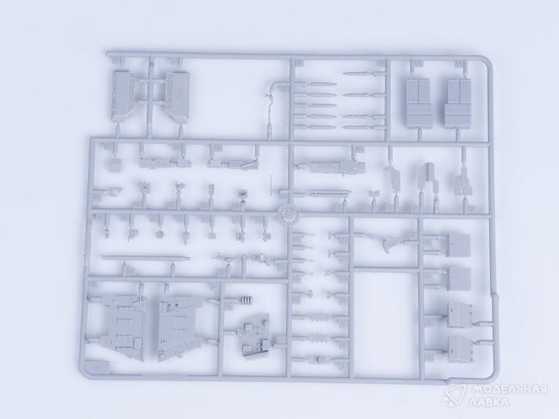 Сборная модель танк Russia T-34/76 Tank 1942 в масштабе 1:48 Hobby Boss Сборная модель танк Russia T-34/76 Tank 1942 Hobby Boss
