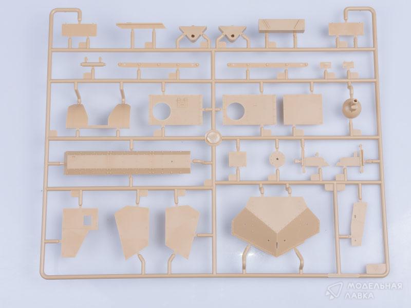 Сборная модель танк Schneider CA - Armored в масштабе 1:35 Hobby Boss Сборная модель танк Schneider CA - Armored Hobby Boss