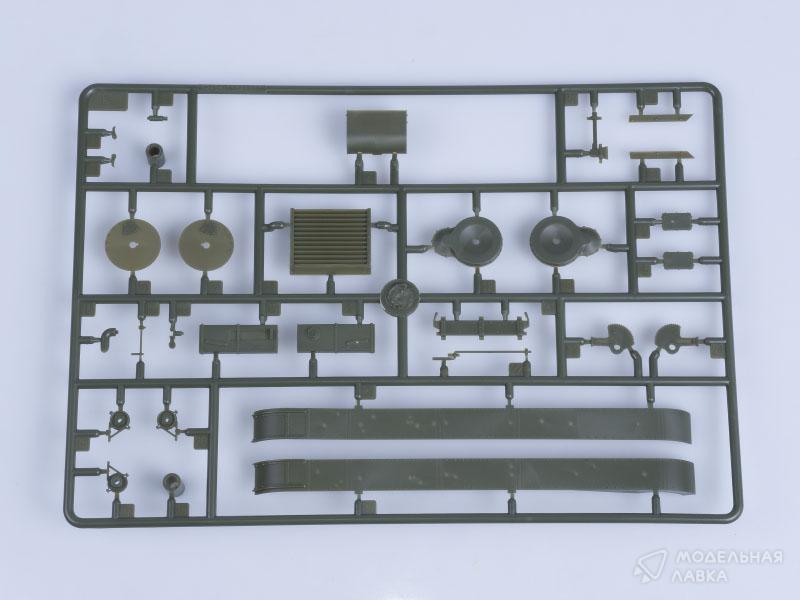 Сборная модель танк Soviet T-26 Light Infantry Tank Mod. 1931 в масштабе 1:35 Hobby Boss Сборная модель танк Soviet T-26 Light Infantry Tank Mod. 1931 Hobby Boss
