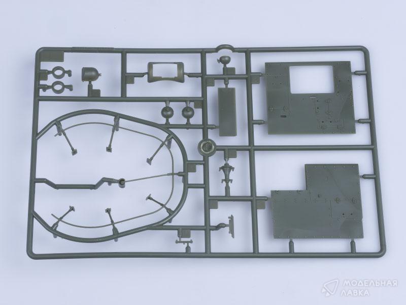 Сборная модель танк Soviet T-26 Light Infantry Tank Mod.1936/1937 в масштабе 1:35 Hobby Boss Сборная модель танк Soviet T-26 Light Infantry Tank Mod.1936/1937 Hobby Boss