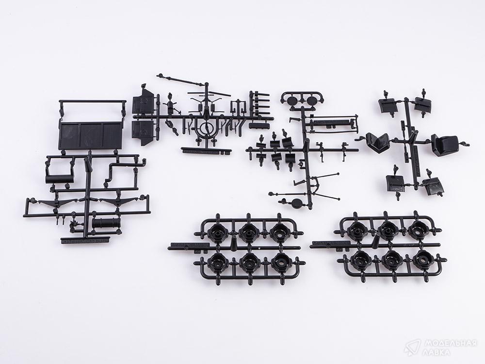 Сборная модель TATRA-ЗИЛ в масштабе 1:43 AVD Models Сборная модель TATRA-ЗИЛ AVD Models
