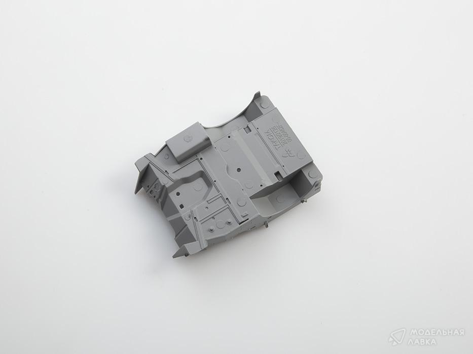 Сборная модель Ton Utility Truck with 1/4 Ton Utility Trailer & MP Figure в масштабе 1:35 TAKOM Сборная модель Ton Utility Truck with 1/4 Ton Utility Trailer & MP Figure TAKOM