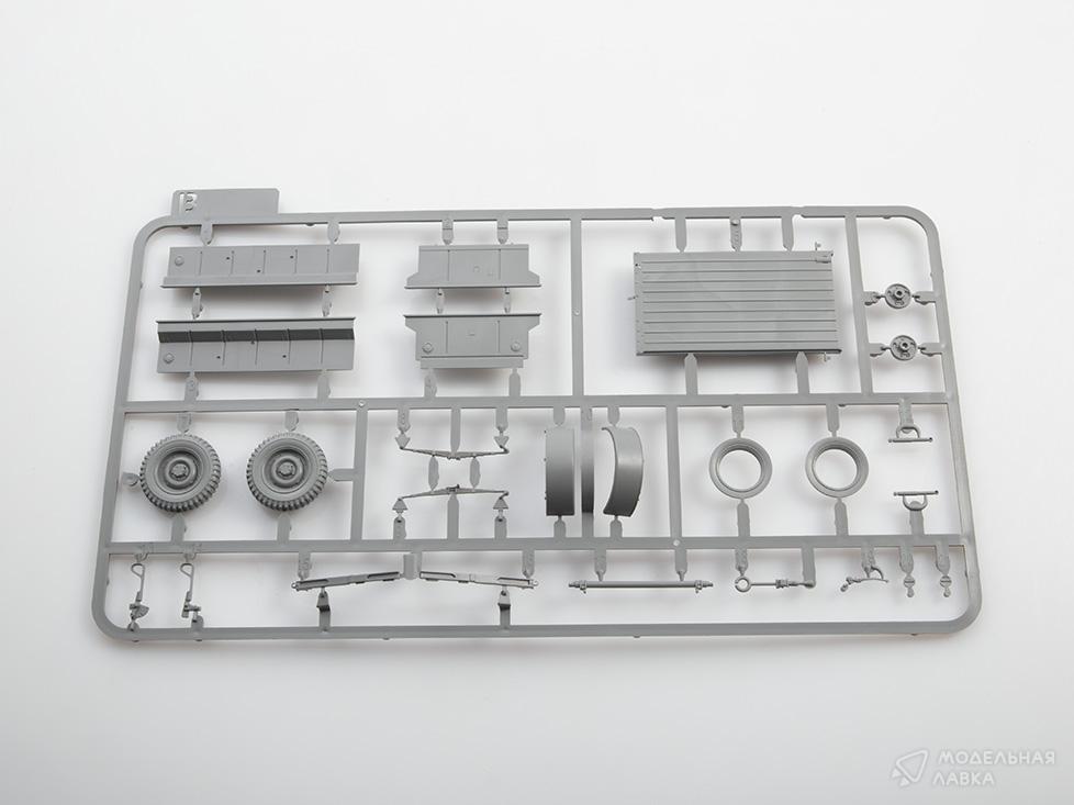 Сборная модель Ton Utility Truck with 1/4 Ton Utility Trailer & MP Figure в масштабе 1:35 TAKOM Сборная модель Ton Utility Truck with 1/4 Ton Utility Trailer & MP Figure TAKOM