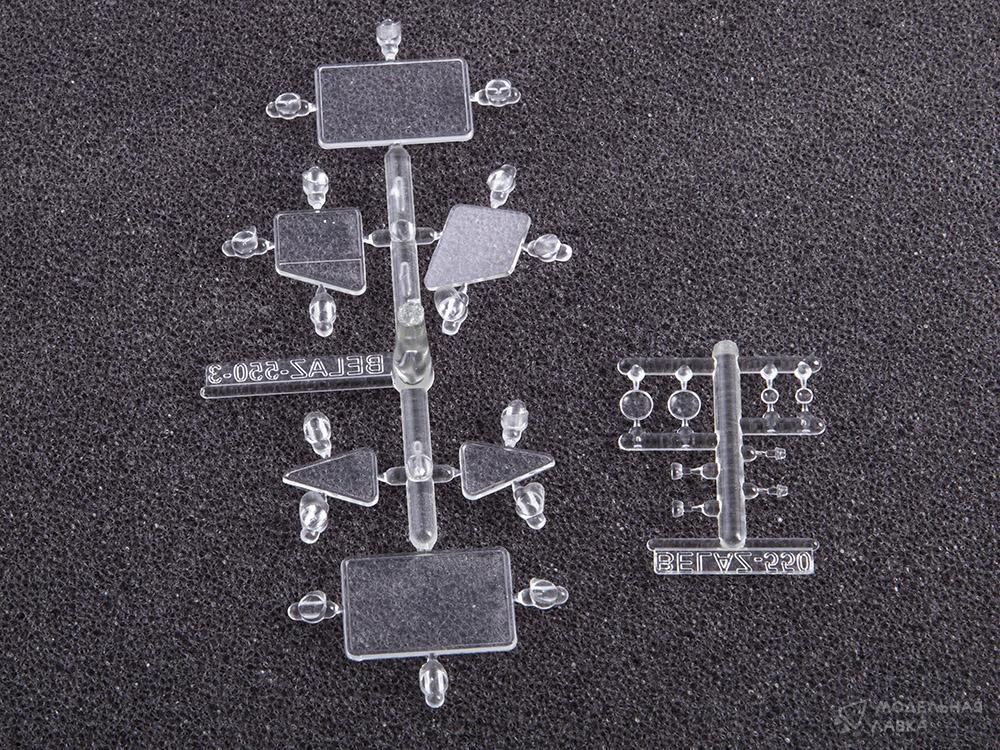 Сборная модель трактор Б-550 в масштабе 1:43 AVD Models Сборная модель трактор Б-550 AVD Models