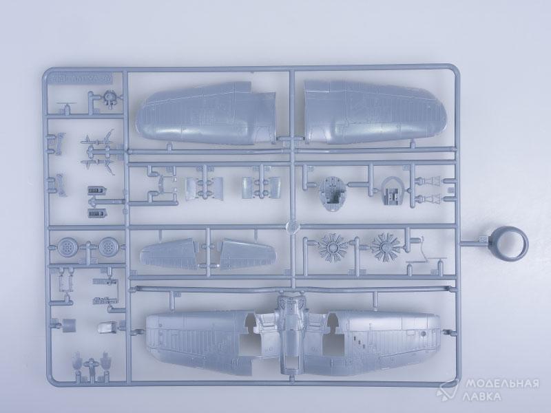 Сборная модель Vought F4U-1 Corsair в масштабе 1:72 Tamiya Сборная модель Vought F4U-1 Corsair Tamiya