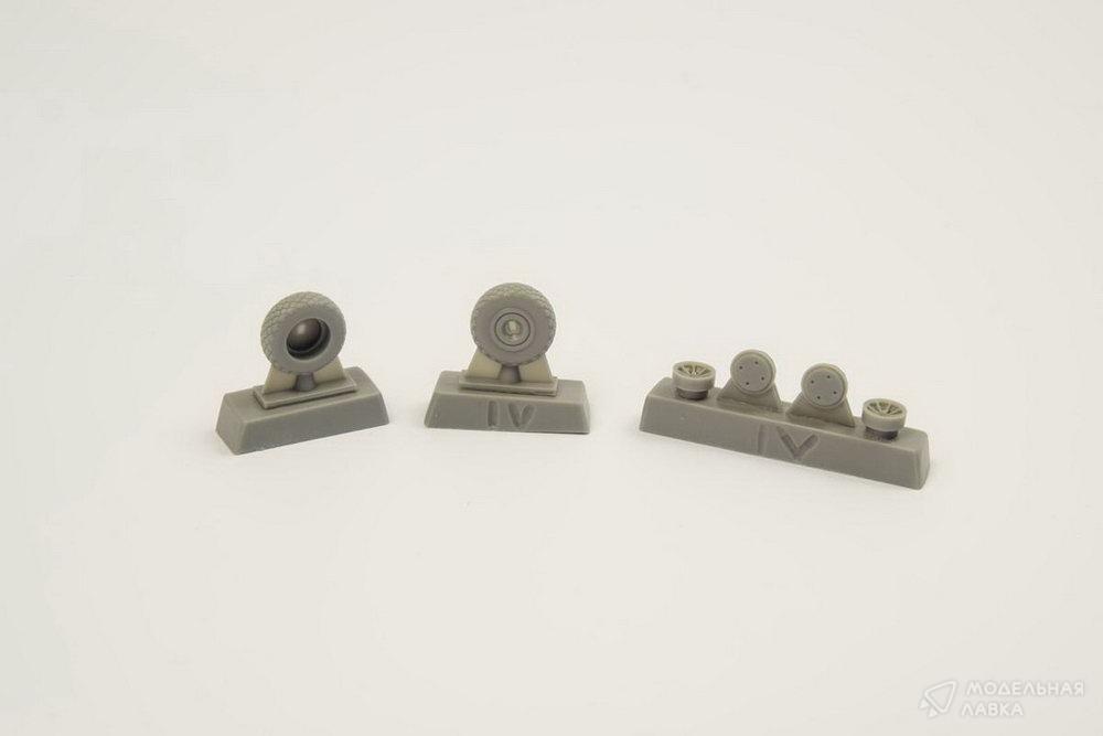 P-40 Wheels - Diamond and Hole Tread for Special Hobby CMK P-40 Wheels - Diamond and Hole Tread for Special Hobby CMK