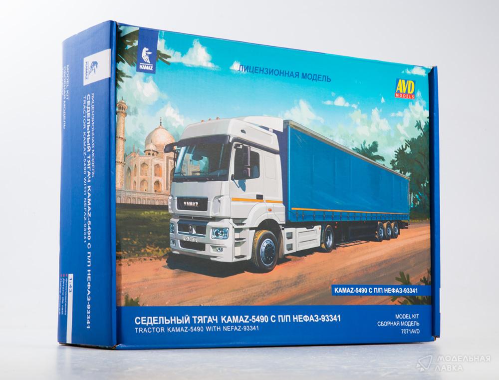 Сборная модель КАМАЗ-5490 с полуприцепом НЕФАЗ-93341 в масштабе 1:43 AVD Models Сборная модель КАМАЗ-5490 с полуприцепом НЕФАЗ-93341 AVD Models