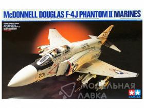 Американский самолёт McDonnell Douglas F-4J Phantom II Marines