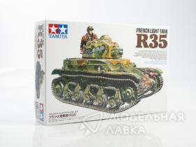 Французский легкий танк R35, с фигурой танкиста