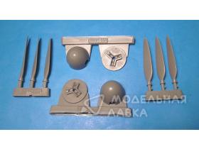 Messerschmitt Me410B corrected propellers and spinners for Meng kit