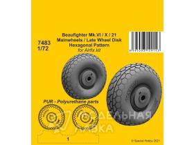 Основные колеса Beaufighter Mk.VI/X/21 — поздний диск колеса / шестиугольный рисунок протектора