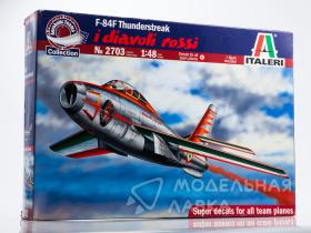 Самолет F-84F Thunderstreack