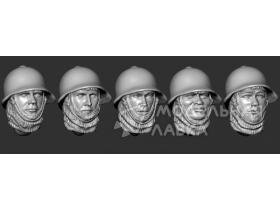 Советские солдаты в касках СШ-36 (зима) No2