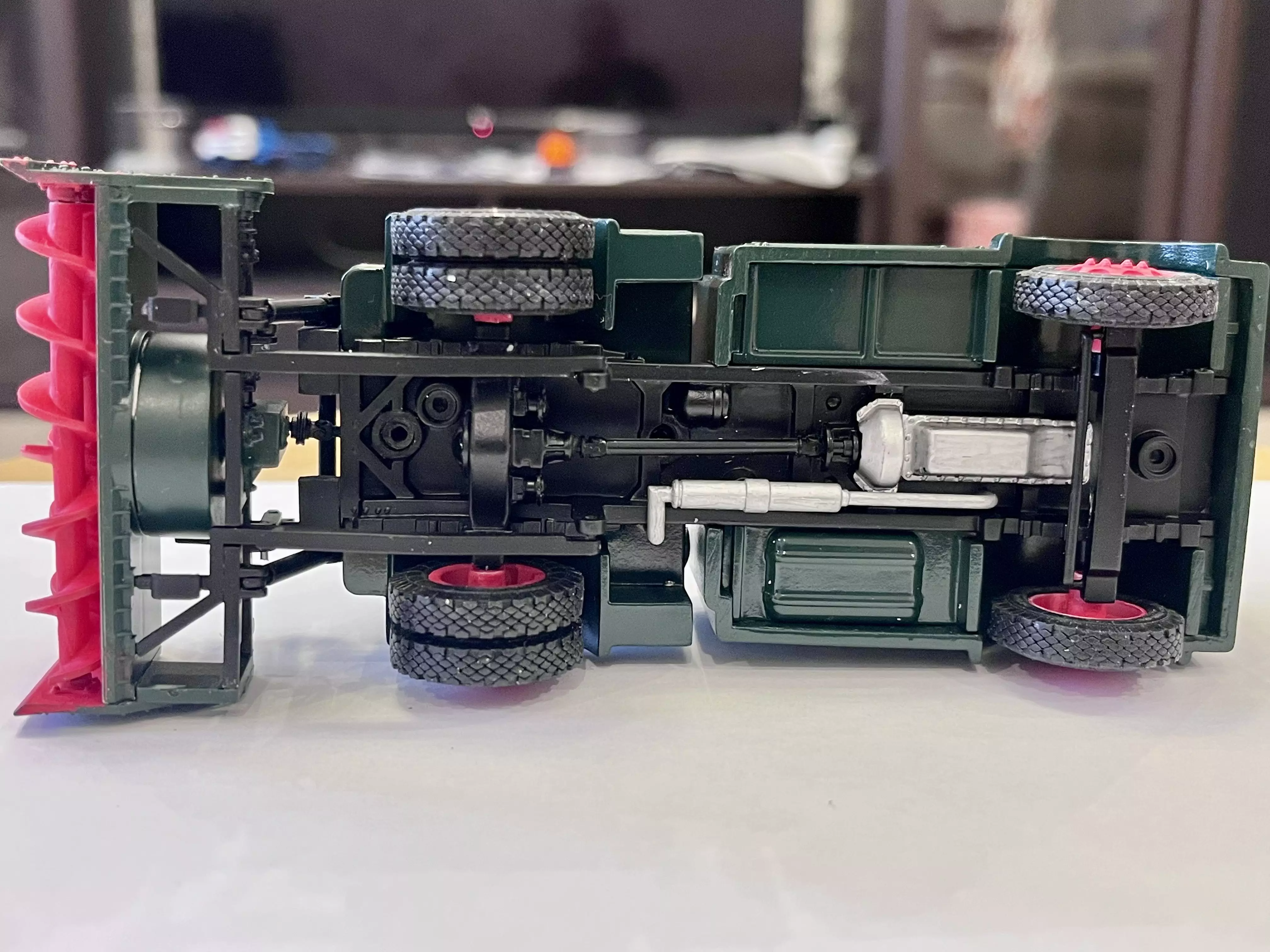 Сборная модель лесовоз с прицепом-роспуском 43204-10