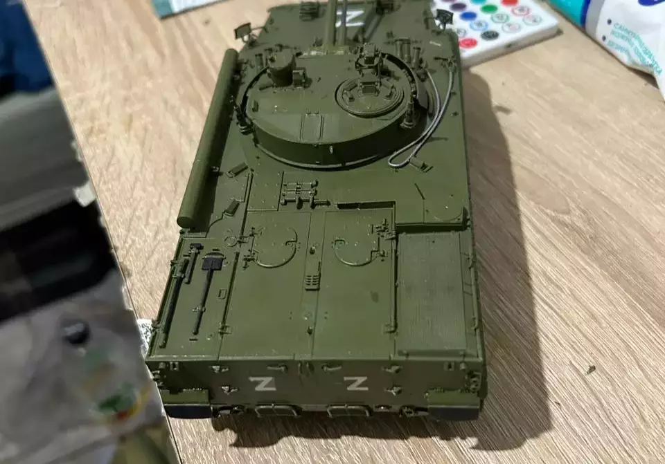 Сборная модель лесовоз с прицепом-роспуском 43204-10