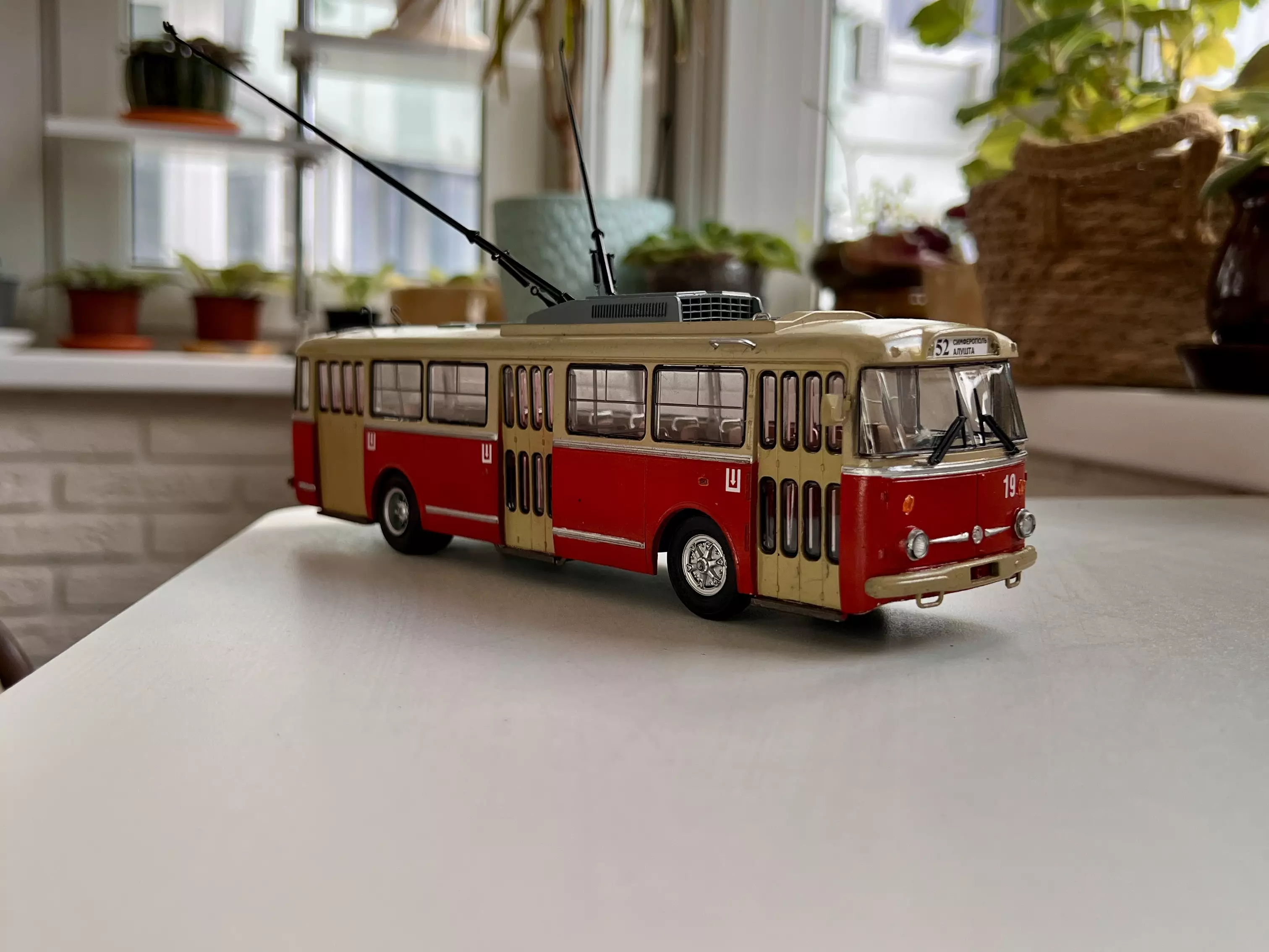 Сборная модель лесовоз с прицепом-роспуском 43204-10