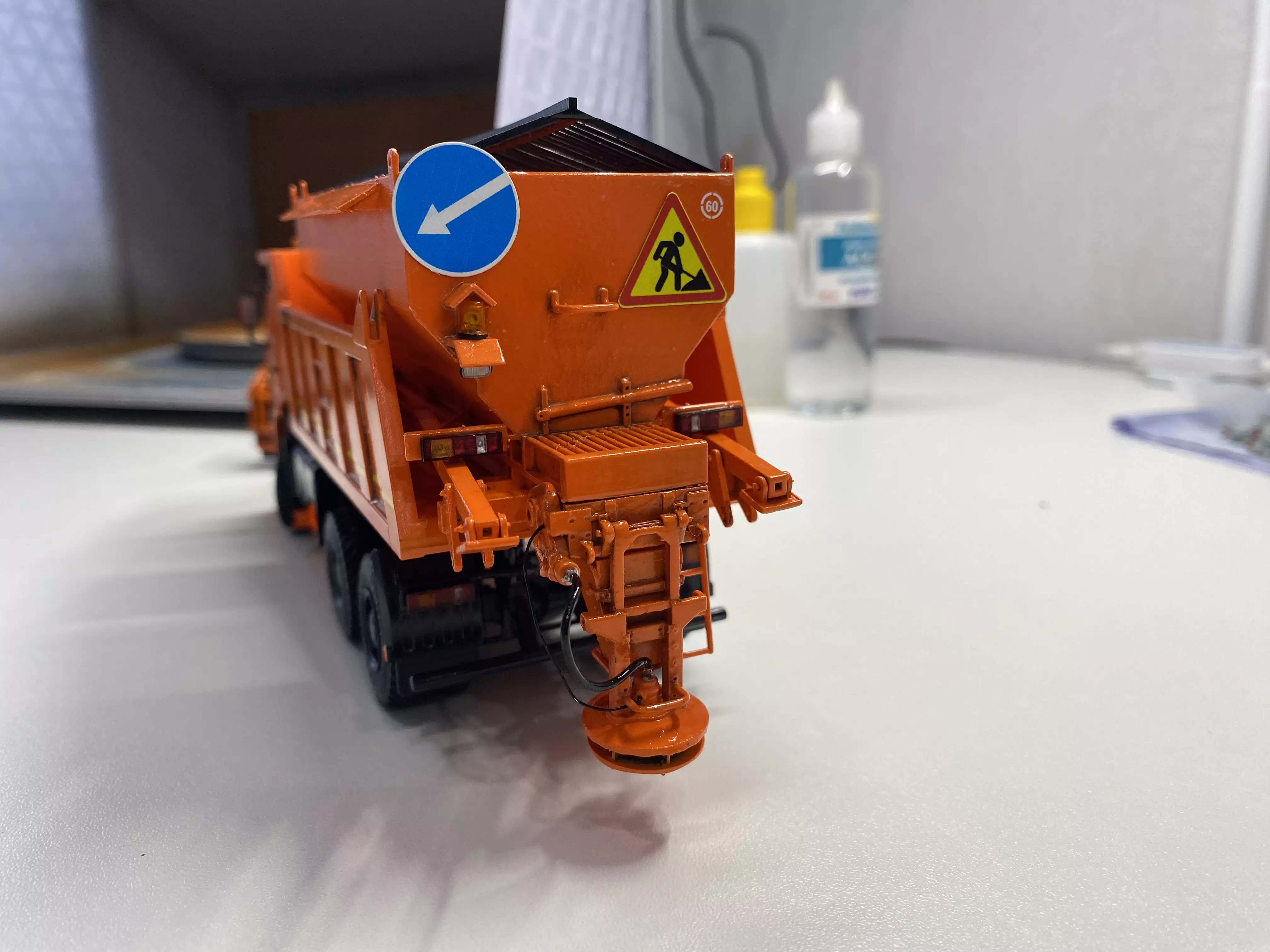 Сборная модель лесовоз с прицепом-роспуском 43204-10